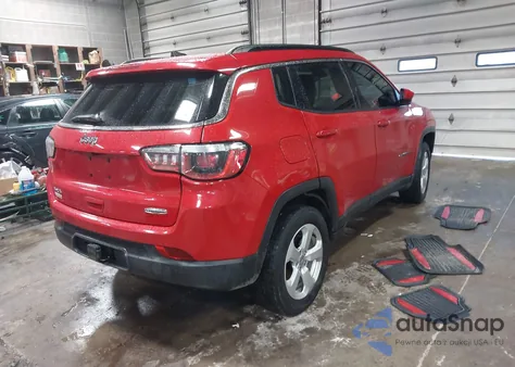 2018 Jeep Compass Latitude 4X4 из США, поврежденный, VIN 3C4NJDBBXJT485440